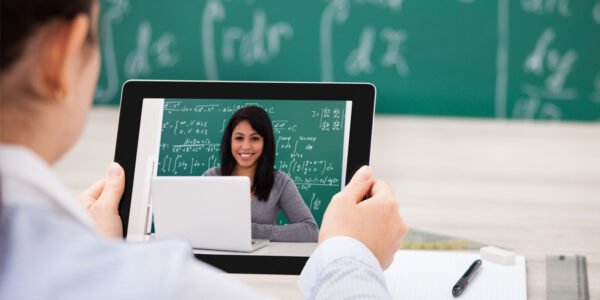 Educação à Distância: Gestão e Tutoria